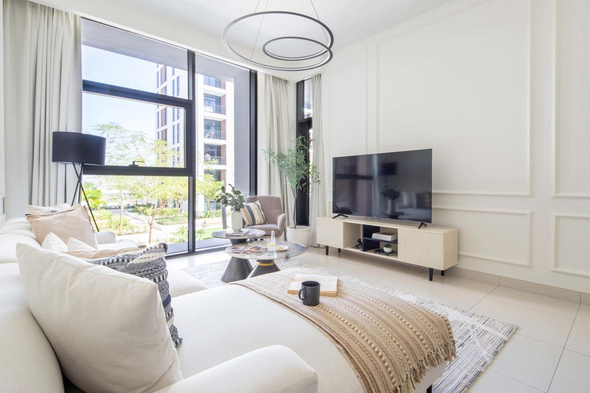 Frank Porter - Park Point Building C Apartment *